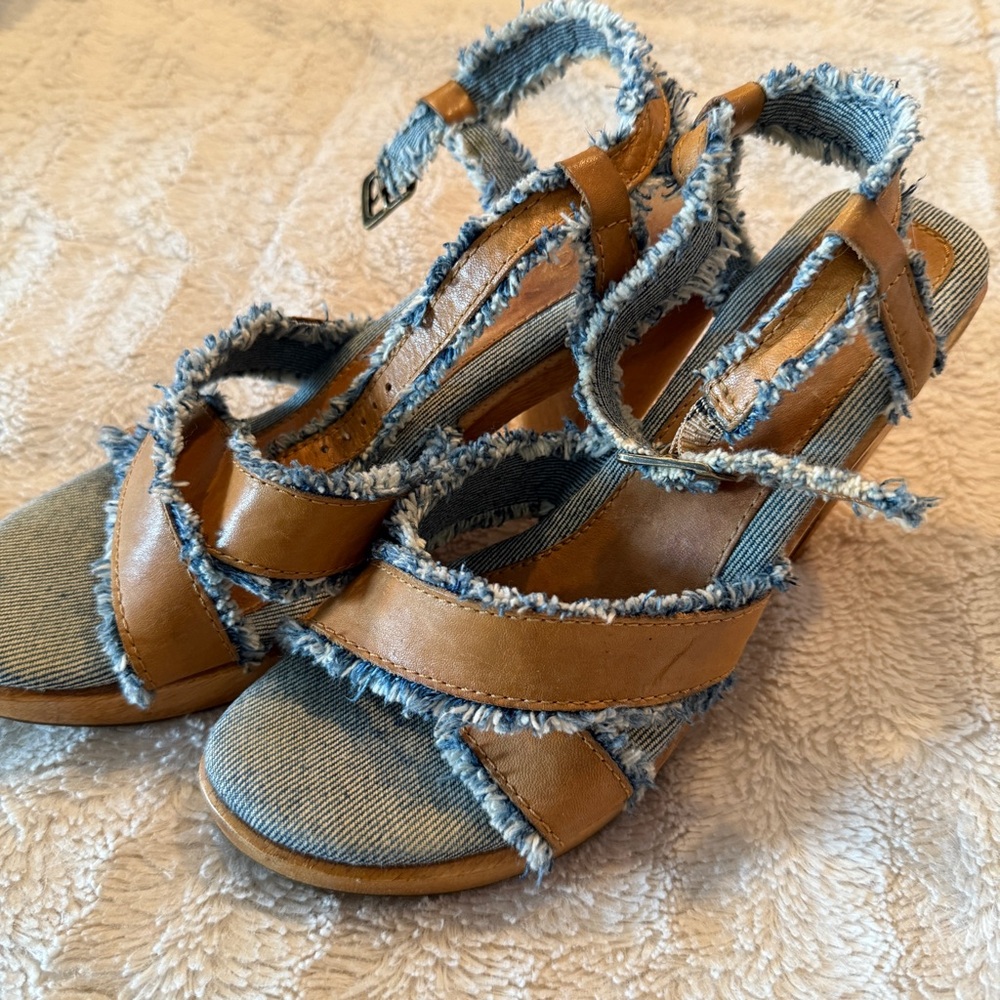 [Baci] sandals